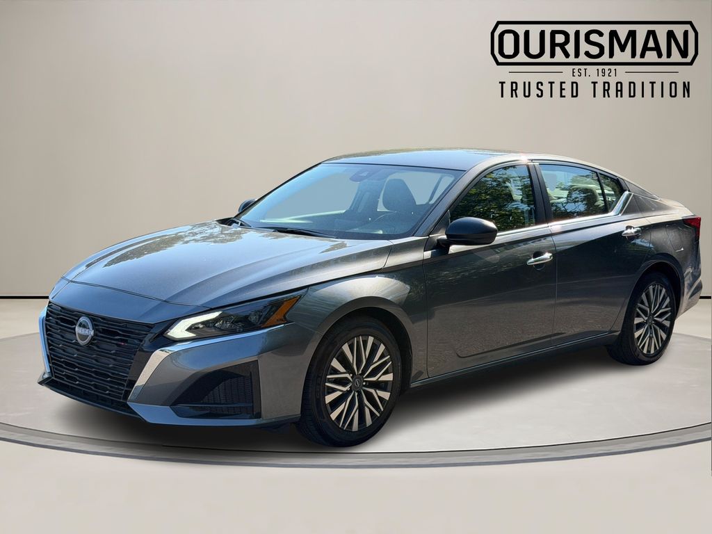 Used 2025 Nissan Altima SV with VIN 1N4BL4DV2SN339335 for sale in Marlow Heights, MD