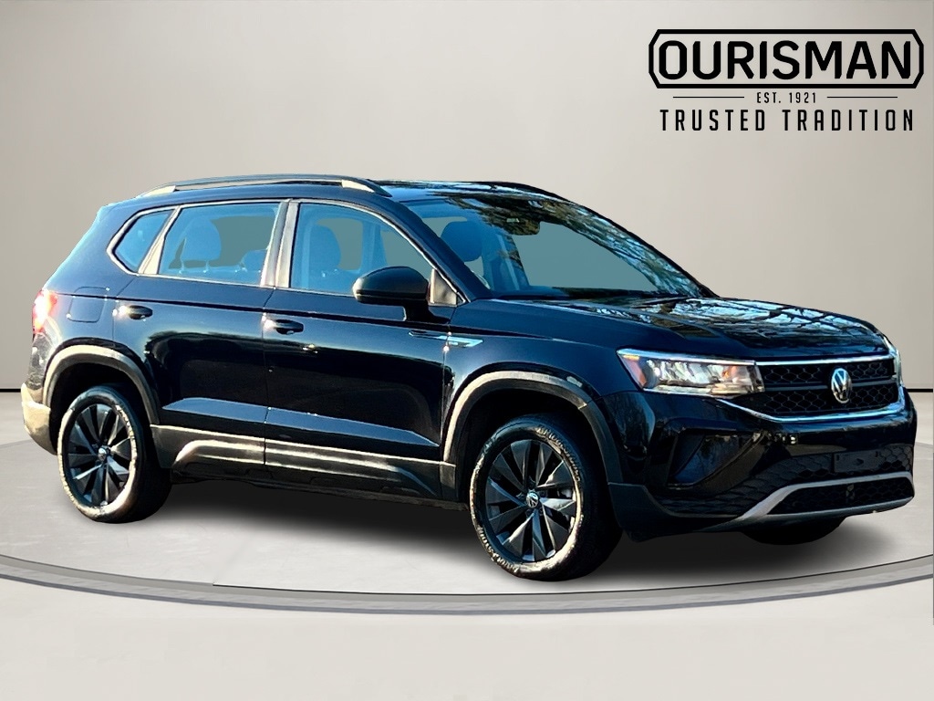 2024 Volkswagen Taos S's photo