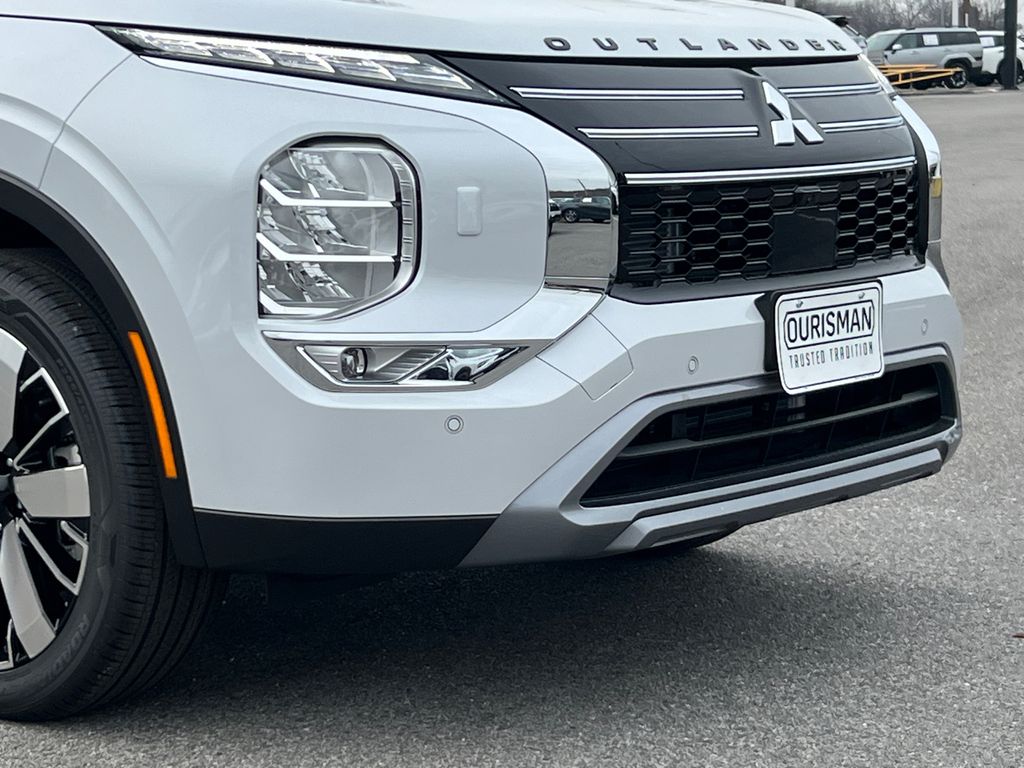 2026 Mitsubishi Outlander SE - Photo 4