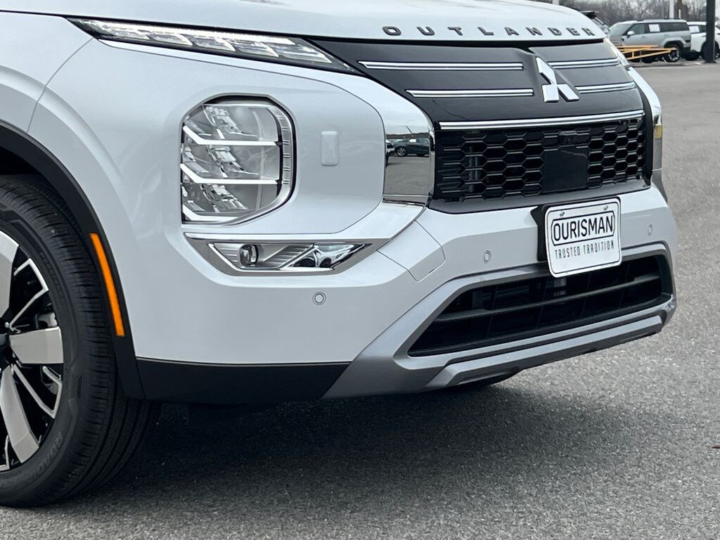 New 2026 Mitsubishi Outlander SE SUV