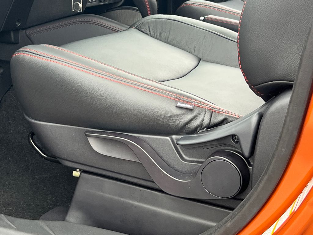 2025 Mitsubishi Outlander Sport LE - Photo 17