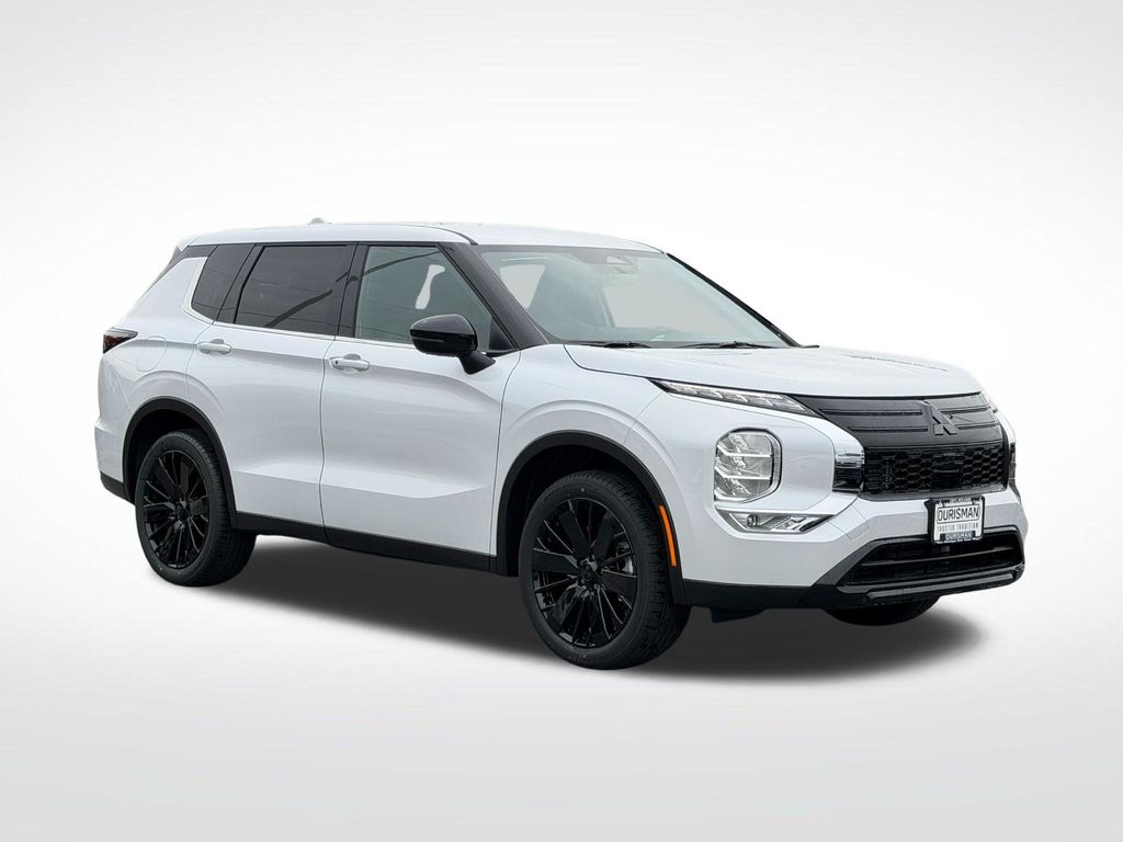 2026 Mitsubishi Outlander LE SUV
