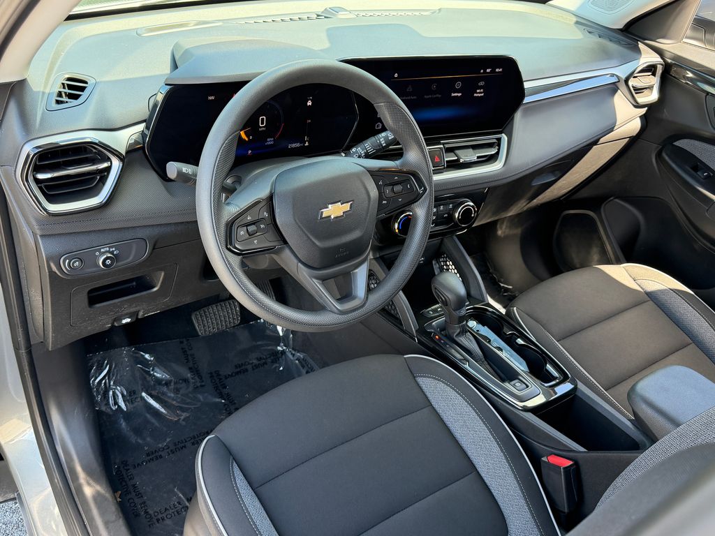 2025 Chevrolet Trailblazer LT - Photo 18