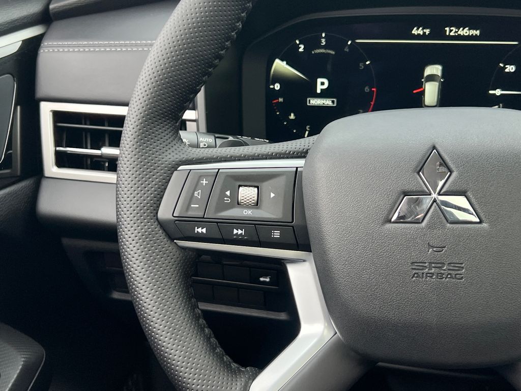 2026 Mitsubishi Outlander SE - Photo 28
