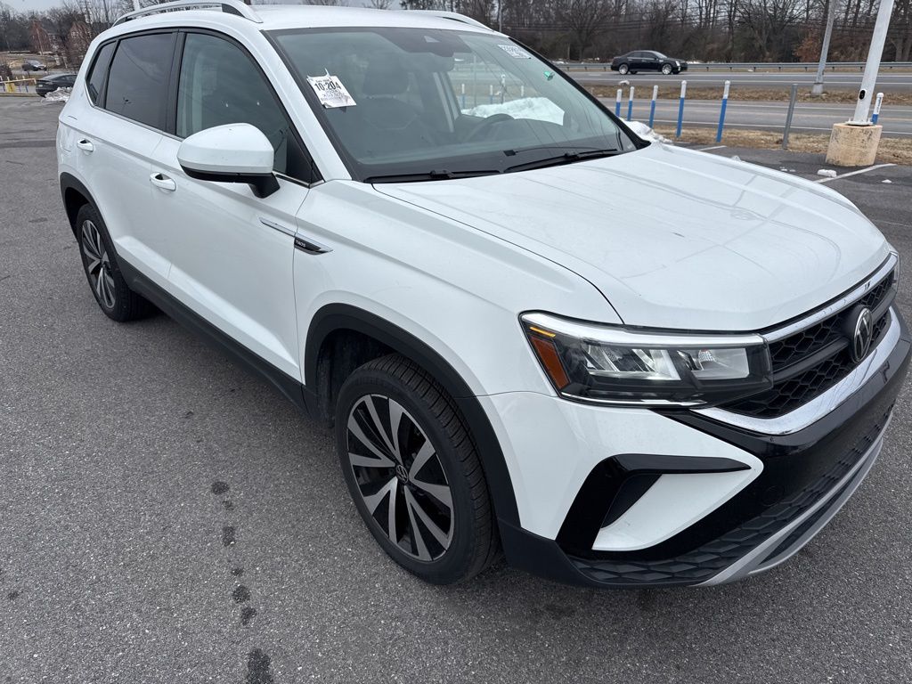 2024 Volkswagen Taos SE