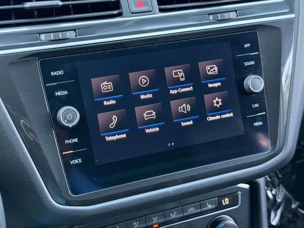 2019 Volkswagen Tiguan SE - Photo 21