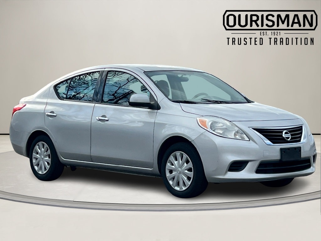 2014 Nissan Versa Sedan SV