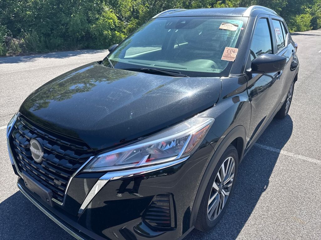 Used 2024 Nissan Kicks SV SUV