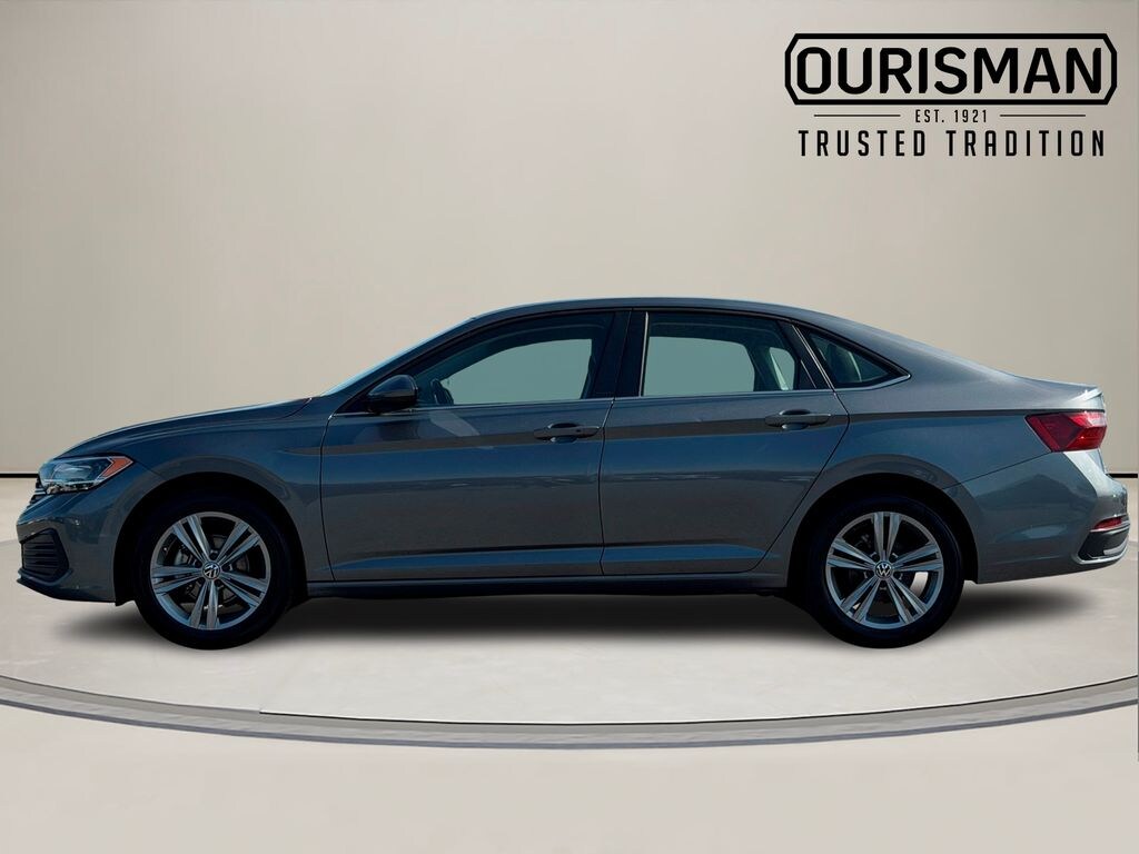 Used 2024 Volkswagen Jetta 1.5T SE Sedan