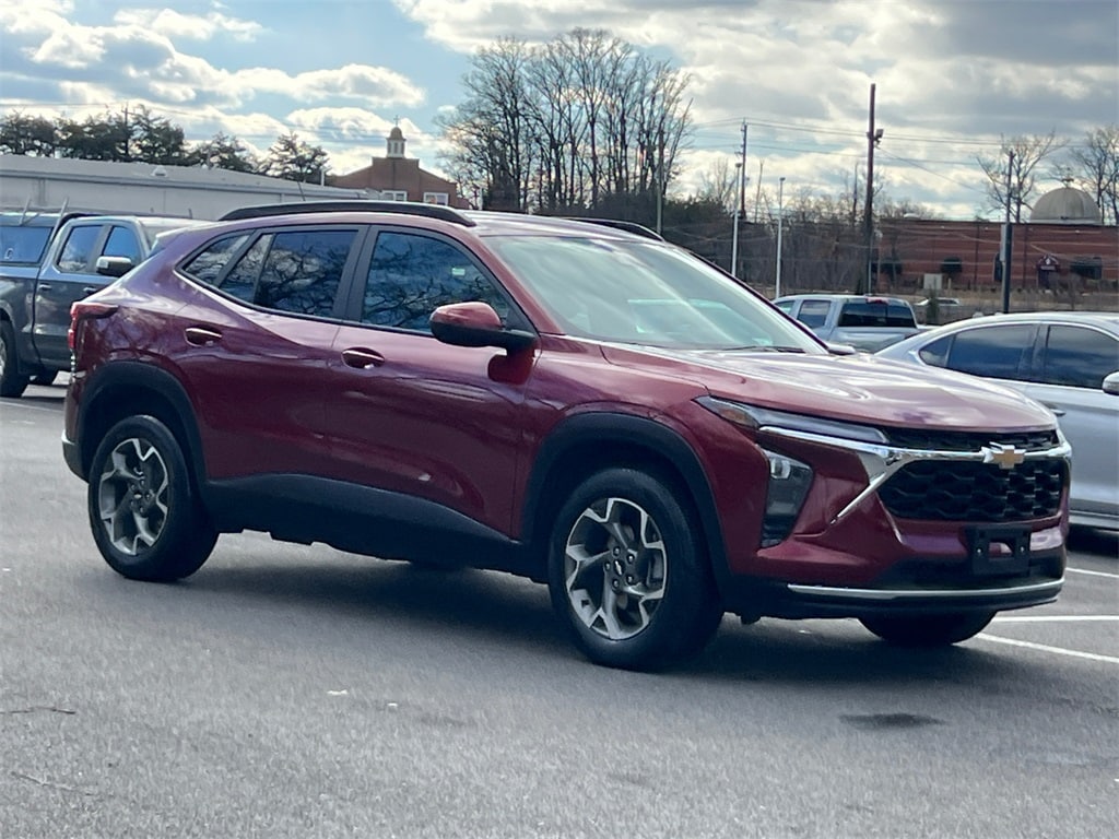 2025 Chevrolet Trax LT's photo