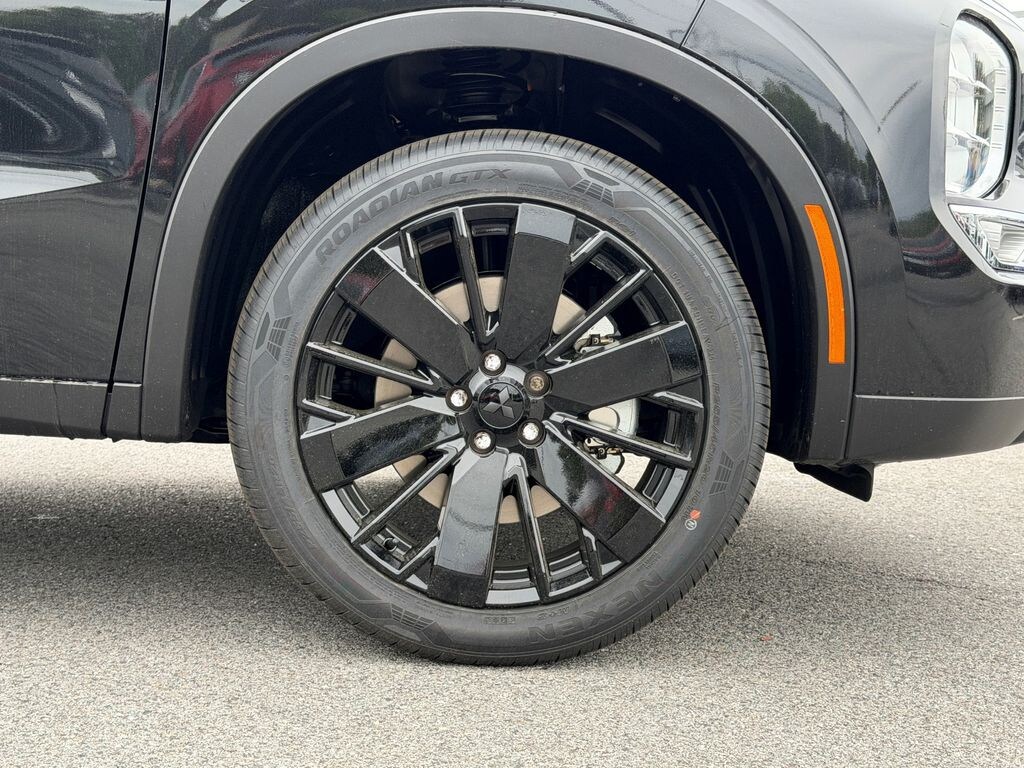 New 2026 Mitsubishi Outlander LE SUV