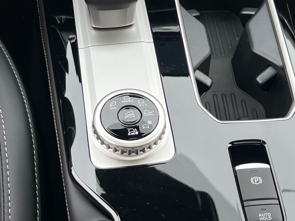 2026 Mitsubishi Outlander SE - Photo 25