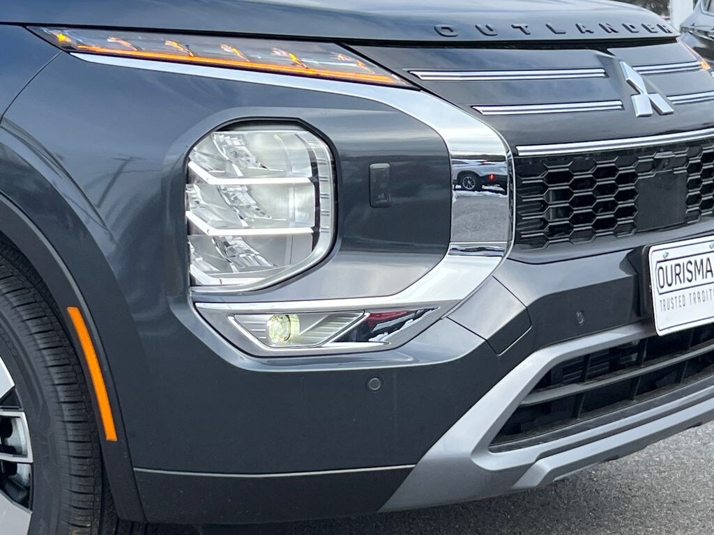 New 2026 Mitsubishi Outlander SE SUV