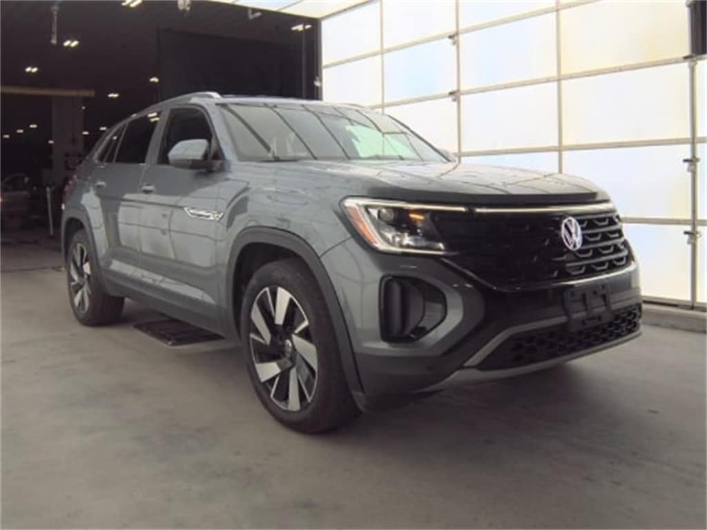 2024 Volkswagen Atlas Cross Sport SE w/Tech's photo
