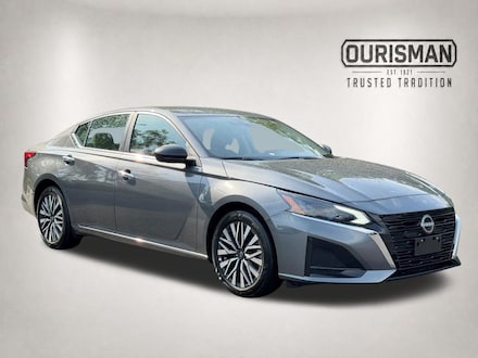 2025 Nissan Altima SV Sedan