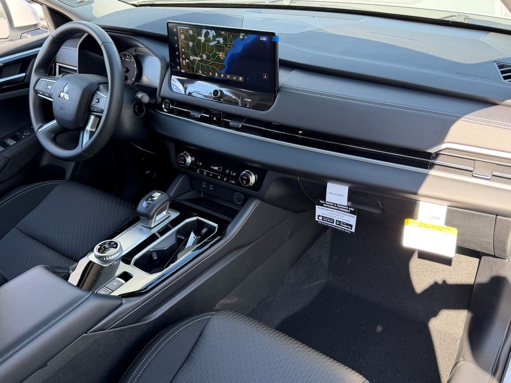 New 2026 Mitsubishi Outlander ES SUV