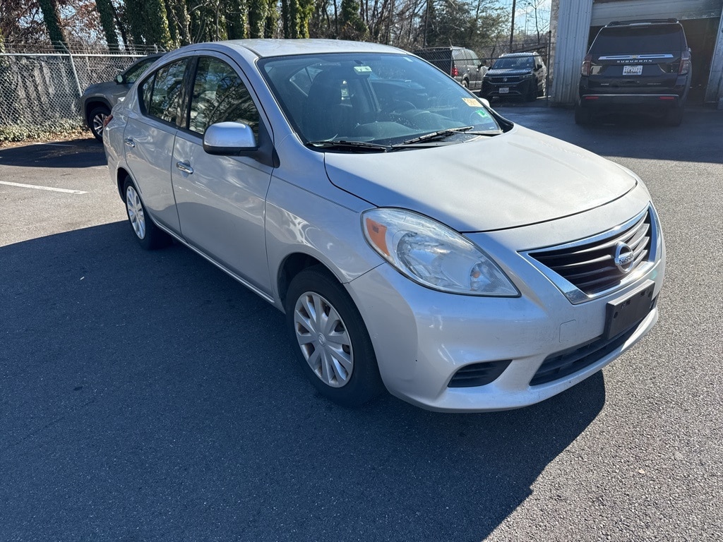 2014 Nissan Versa Sedan SV