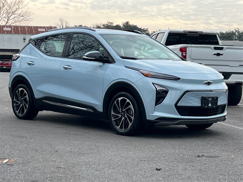 2022 Chevrolet Bolt EUV Premier's photo