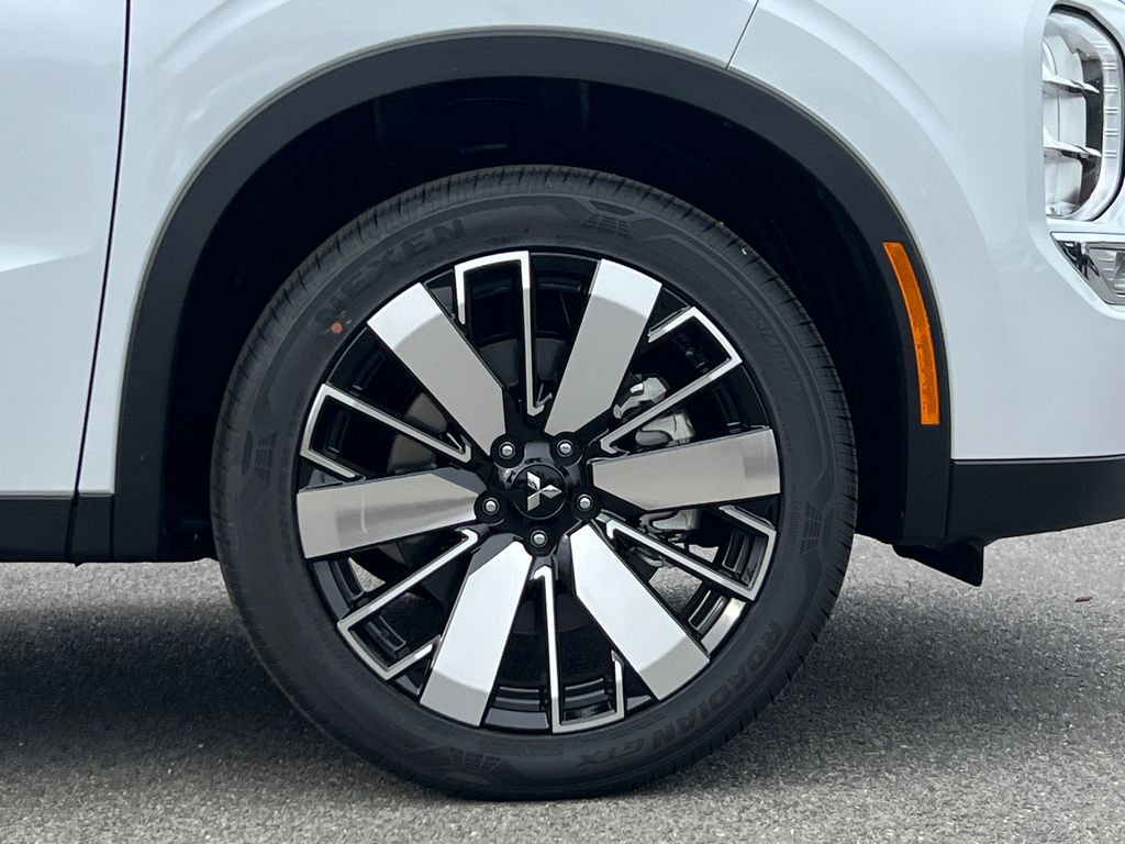 2026 Mitsubishi Outlander SE - Photo 6