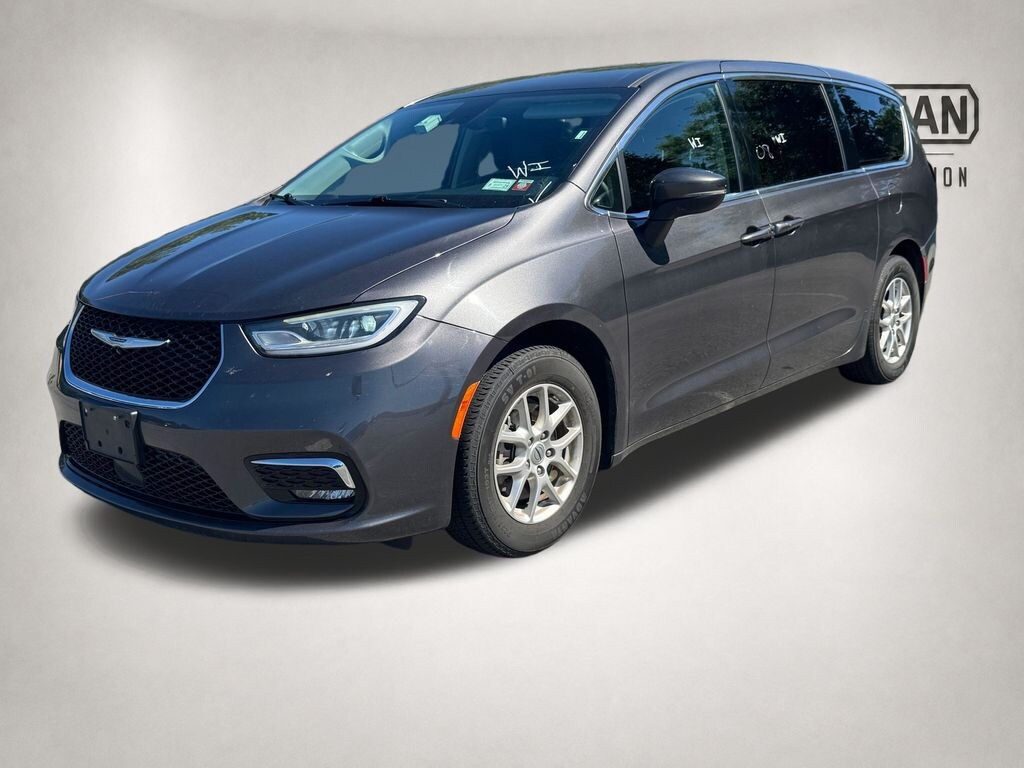 Used 2023 Chrysler Pacifica Touring L Van Passenger Van