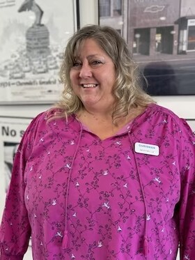 Staff member Michelle Anderson from 353ef4dc7299