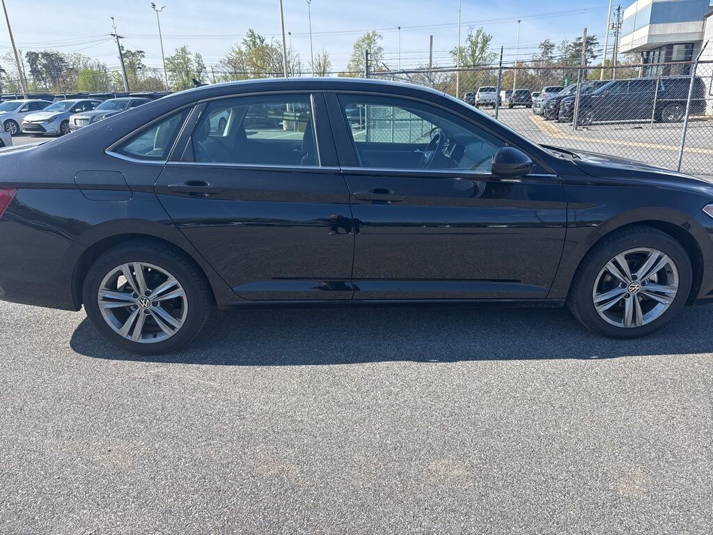 Used 2024 Volkswagen Jetta 1.5T SE Sedan