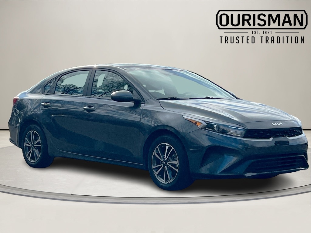 2022 Kia FORTE LXS's photo