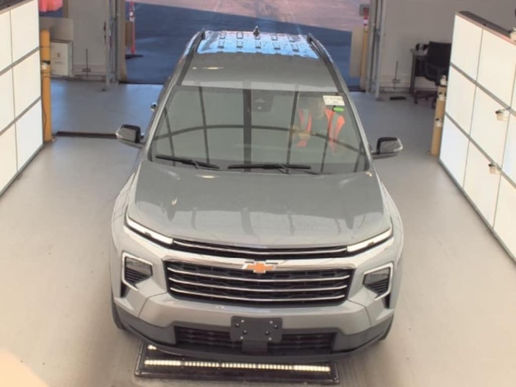 Used 2024 Chevrolet Traverse LT SUV