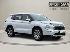 2025 Mitsubishi Outlander SE SUV