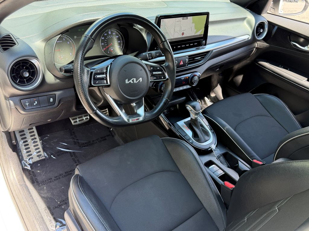 2022 Kia FORTE GT-Line - Photo 18