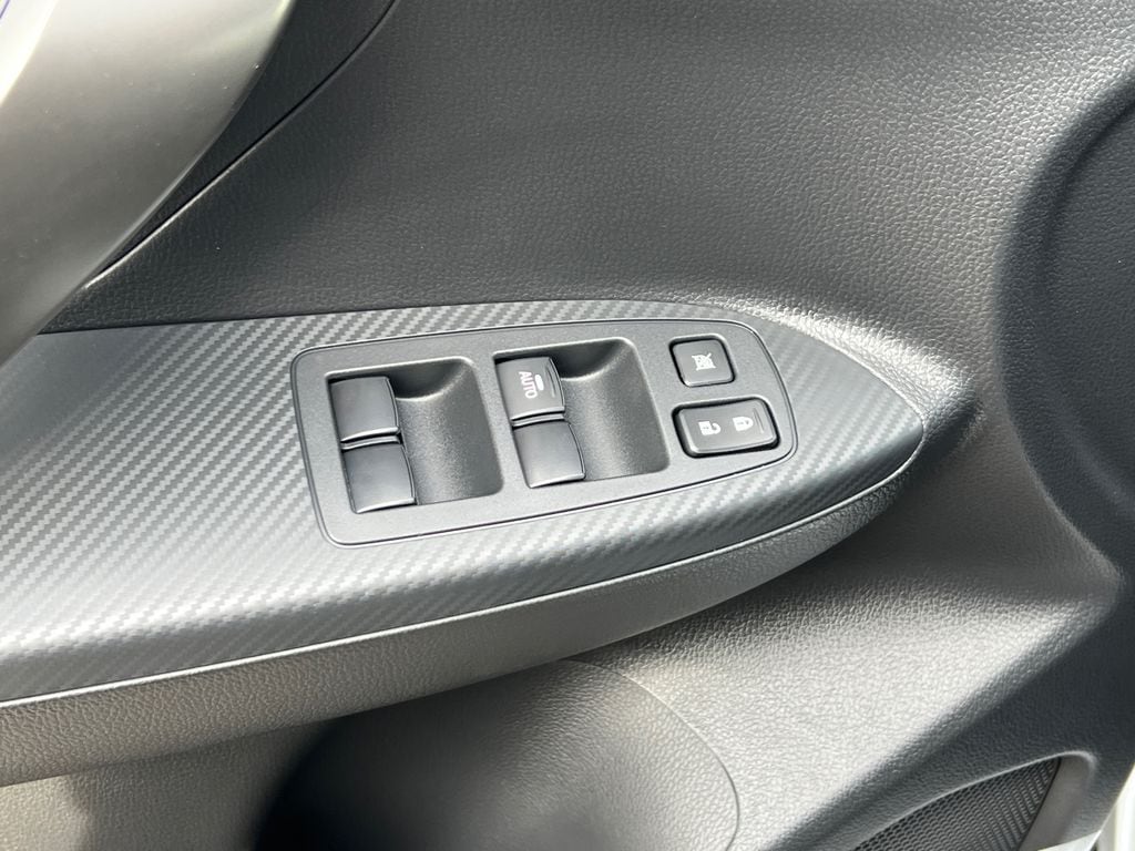 2026 Mitsubishi Eclipse Cross Black Edition - Photo 16