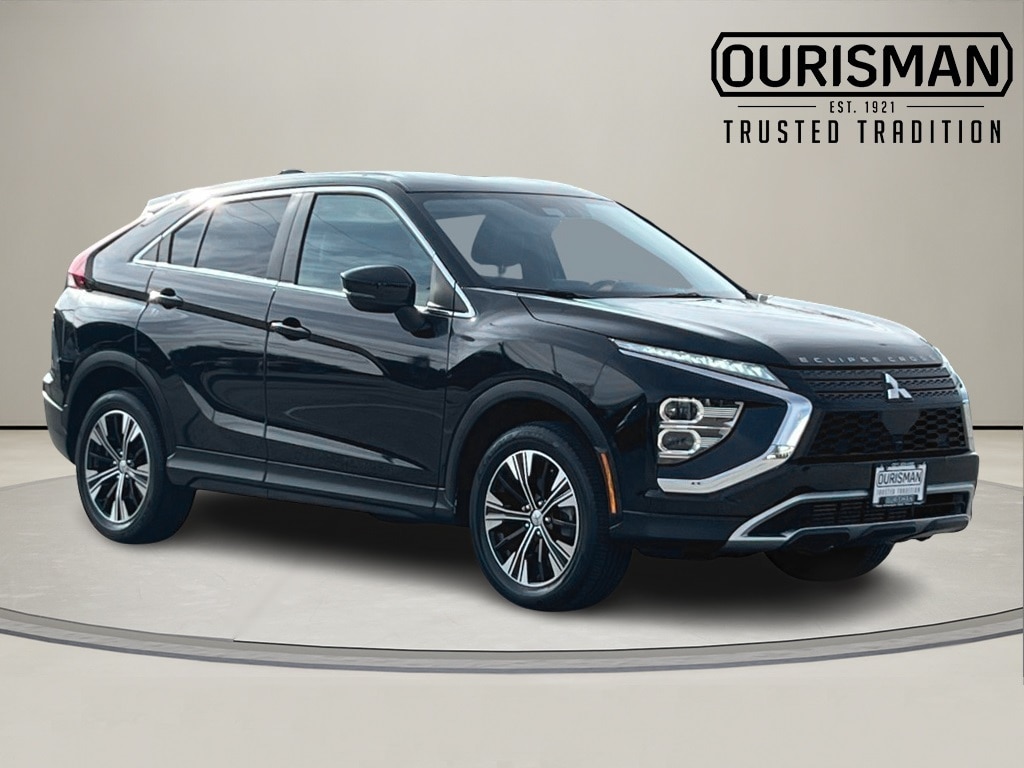 2022 Mitsubishi Eclipse Cross SE's photo