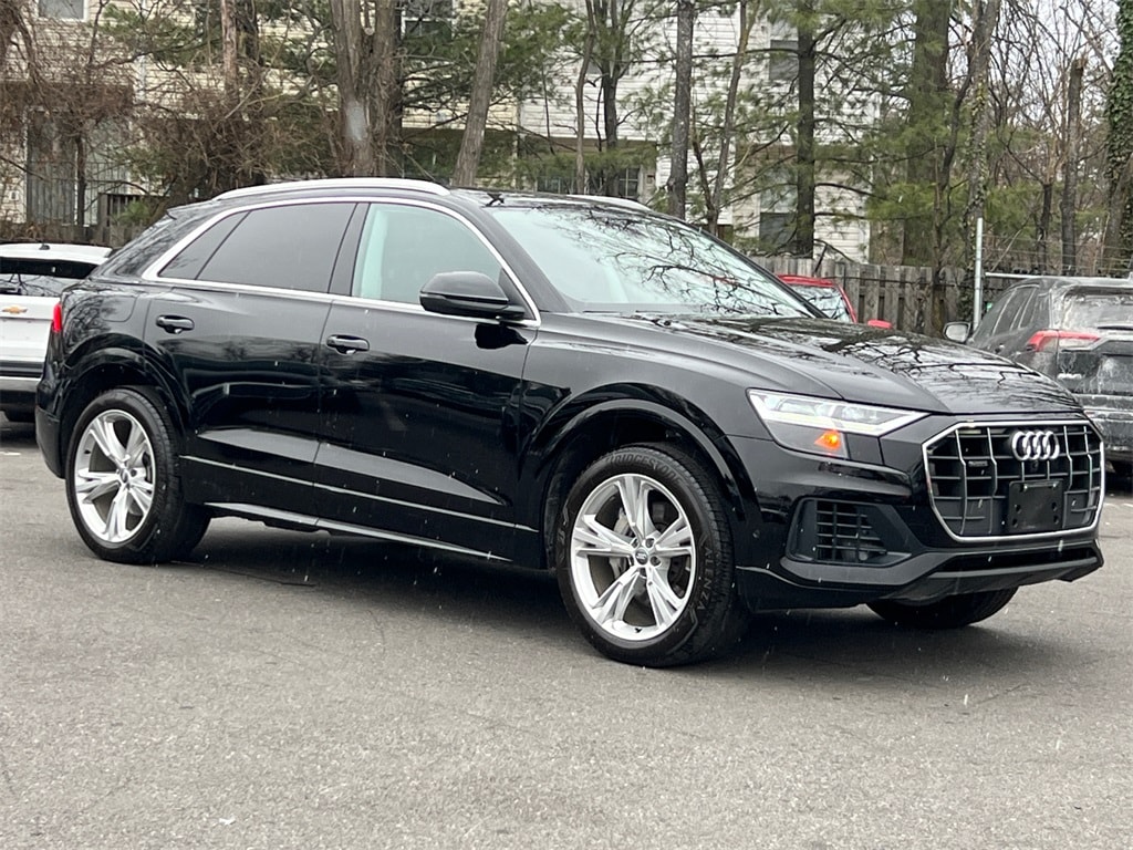 2019 Audi Q8 Premium Plus