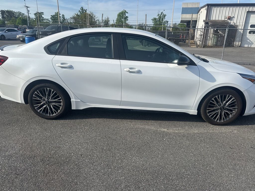 Used 2022 Kia FORTE GT-Line with VIN 3KPF54AD9NE459420 for sale in Marlow Heights, MD