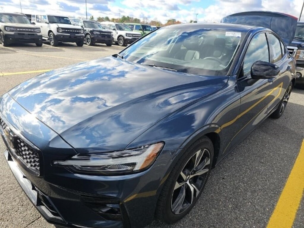 Used 2024 Volvo S60 B5 Core Dark Sedan