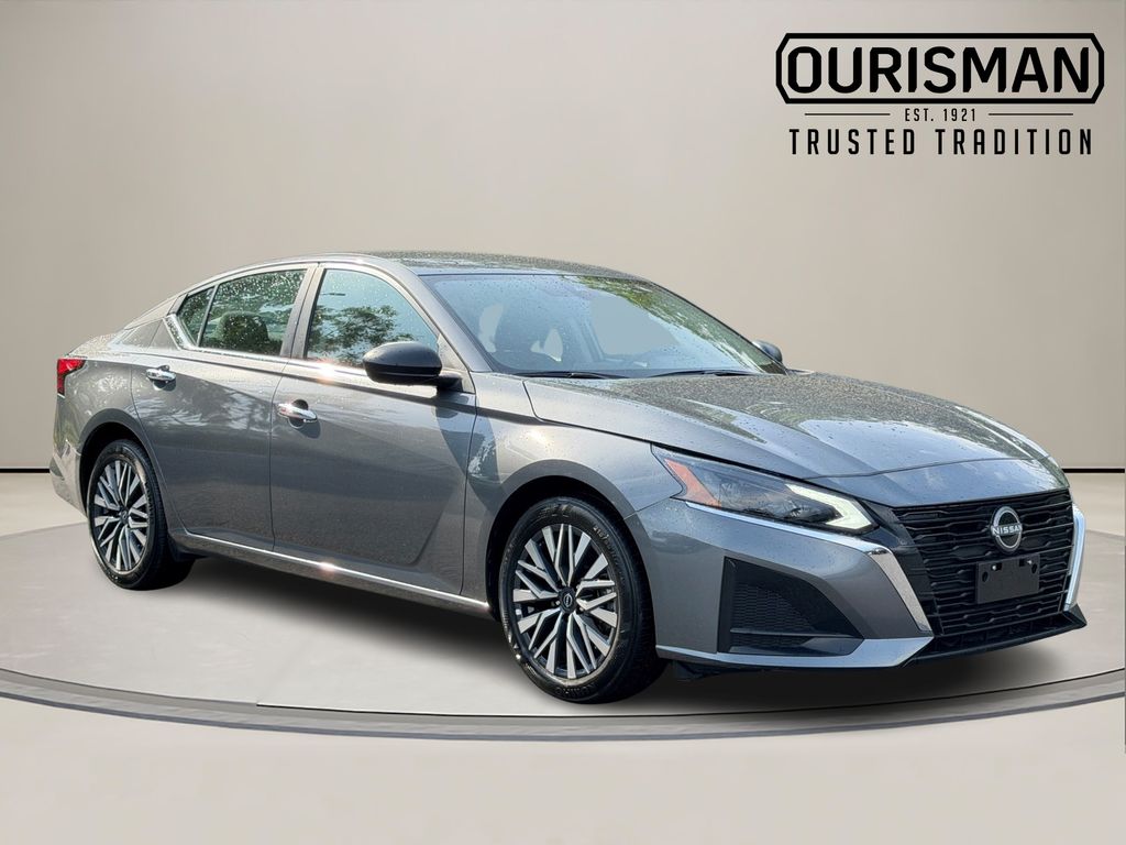 2025 Nissan Altima
