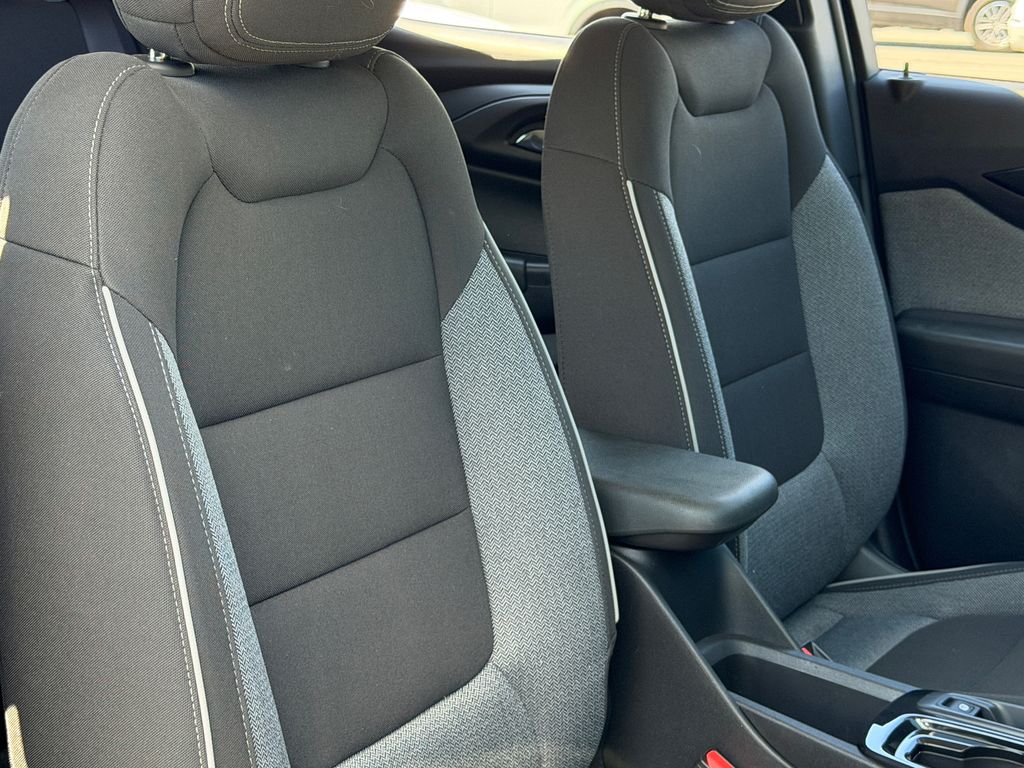 2025 Chevrolet Trailblazer LT - Photo 9
