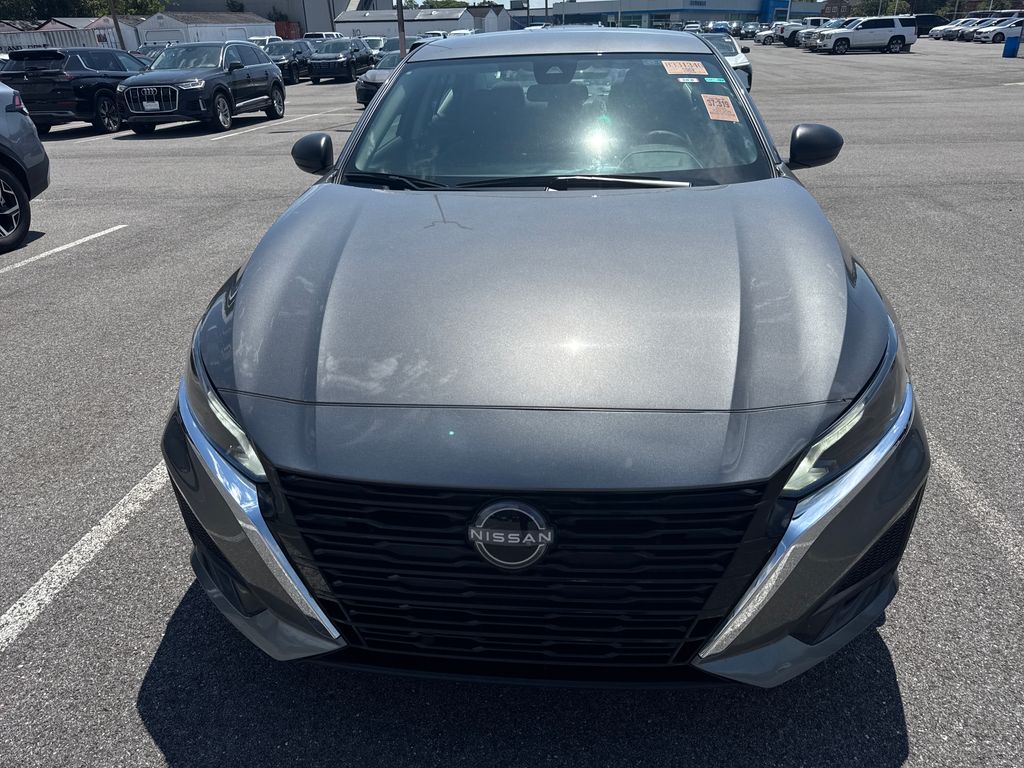 2025 Nissan Altima