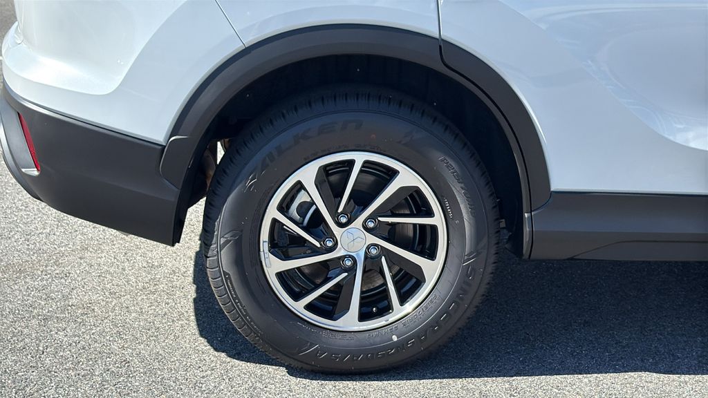 2026 Mitsubishi Eclipse Cross ES - Photo 4