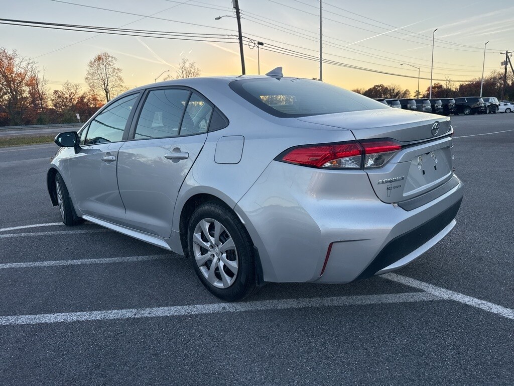 Used 2021 Toyota Corolla LE Sedan