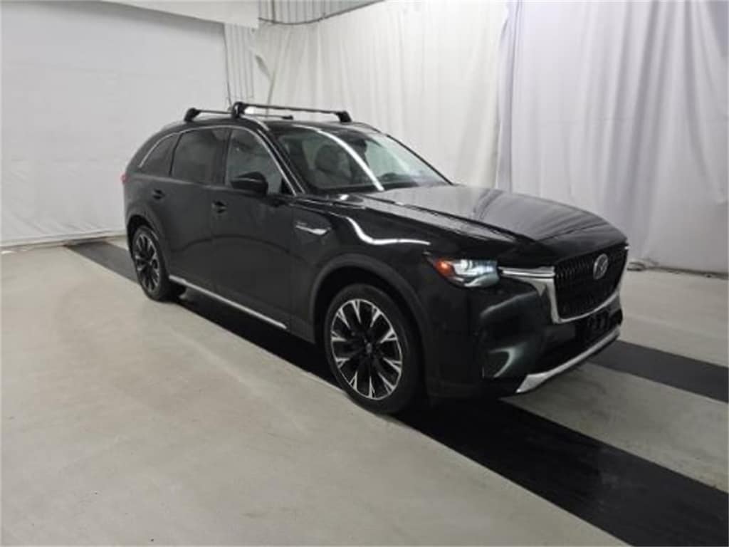 2024 Mazda CX-90 Premium Package's photo