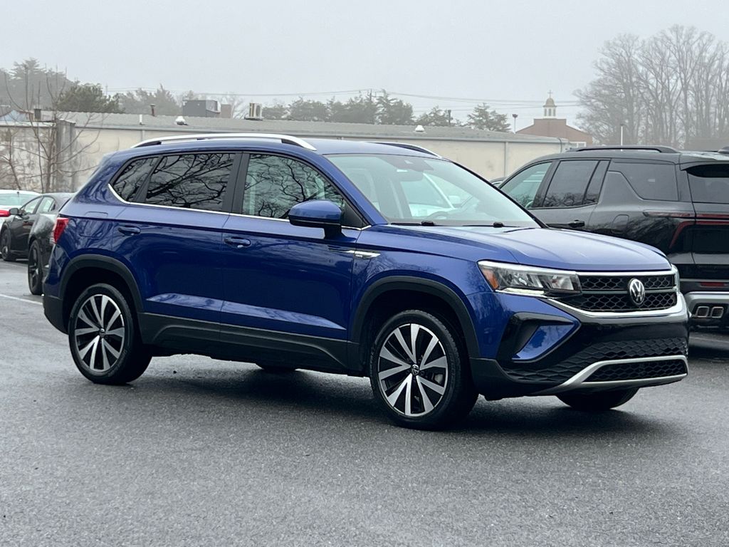 2024 Volkswagen Taos SE