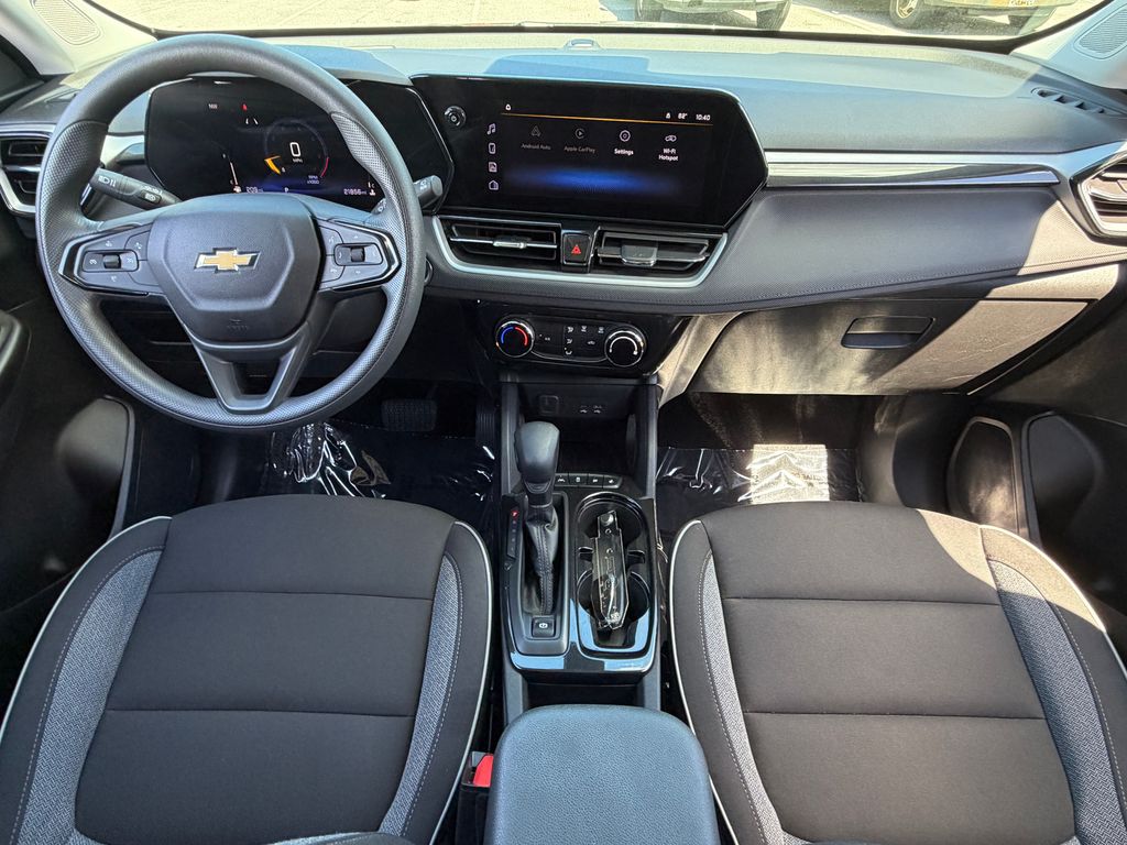 2025 Chevrolet Trailblazer LT - Photo 15