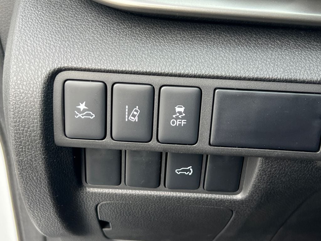 2026 Mitsubishi Eclipse Cross Black Edition - Photo 28