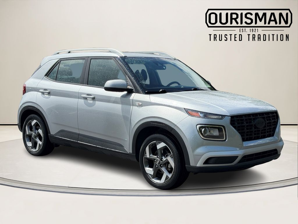 2022 Hyundai Venue SEL