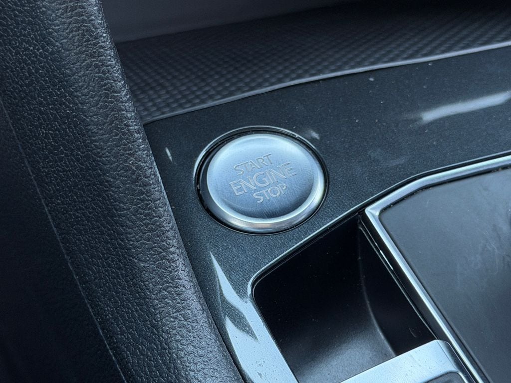 2019 Volkswagen Tiguan SE - Photo 26