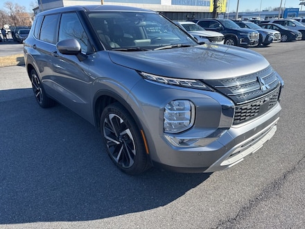 2024 Mitsubishi Outlander SE SUV