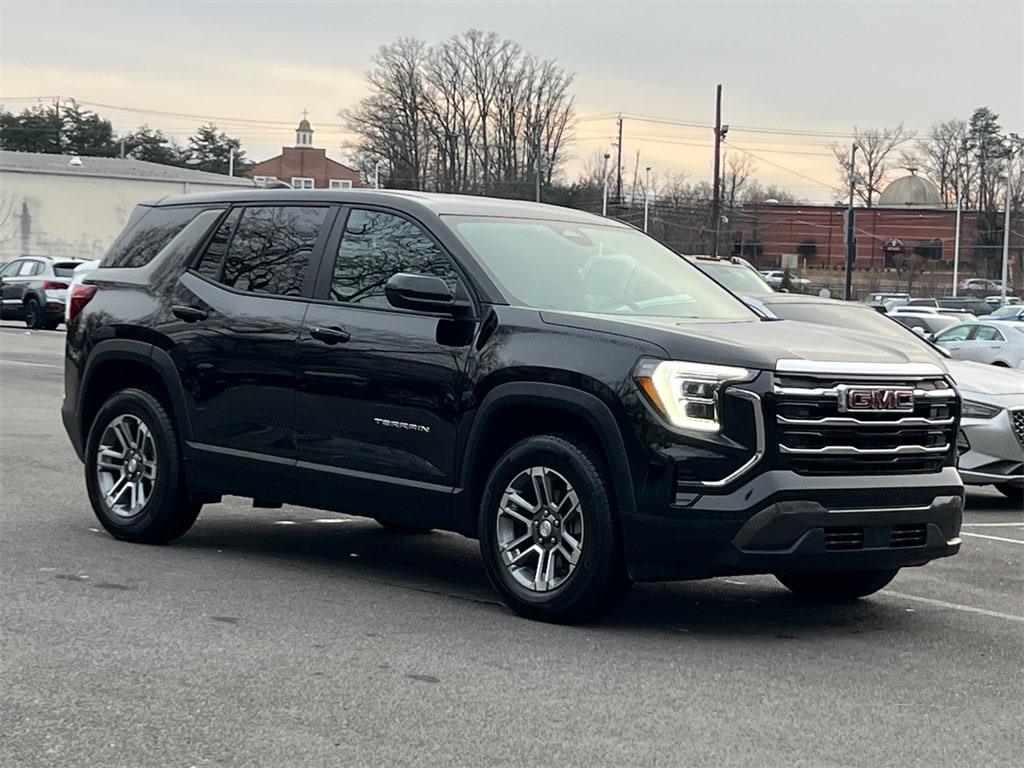 2025 GMC Terrain Elevation's photo