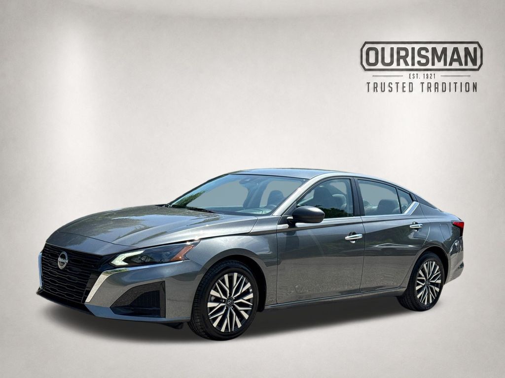 Used 2025 Nissan Altima SV with VIN 1N4BL4DV2SN348777 for sale in Marlow Heights, MD