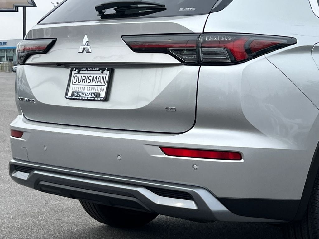 2026 Mitsubishi Outlander SE - Photo 5